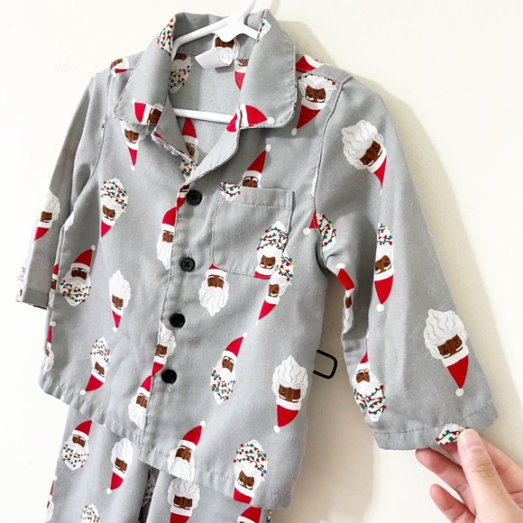 Old Navy Unisex Holiday-Print Santa Walnut Pajama Set Size 12-18 Months - Picture 4 of 11